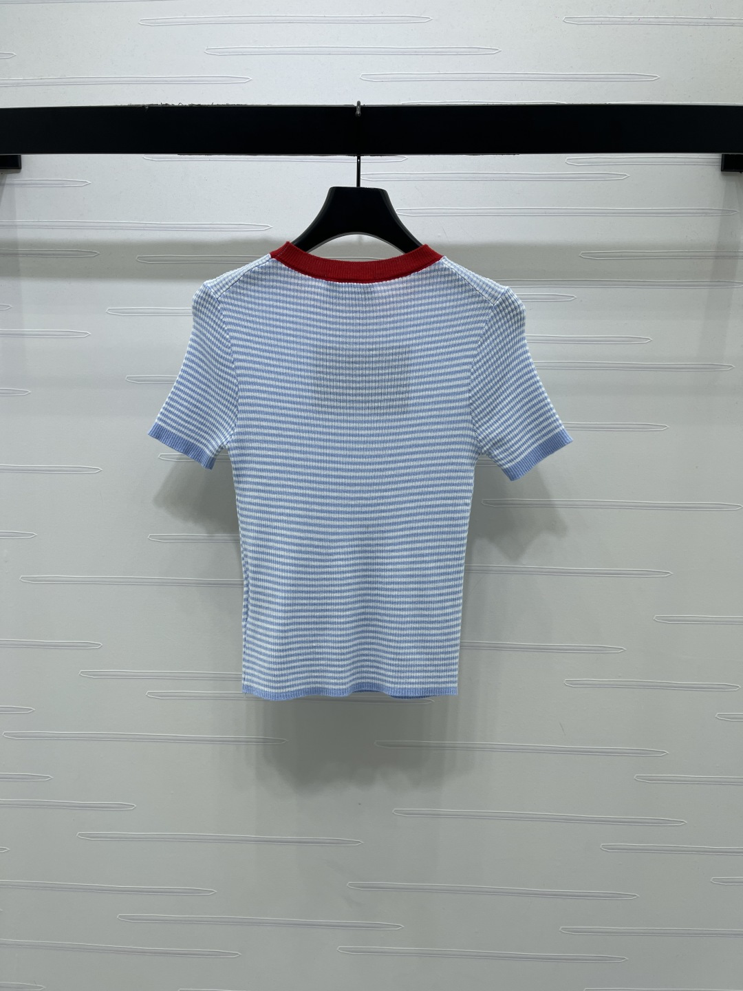 Women's short sleeves